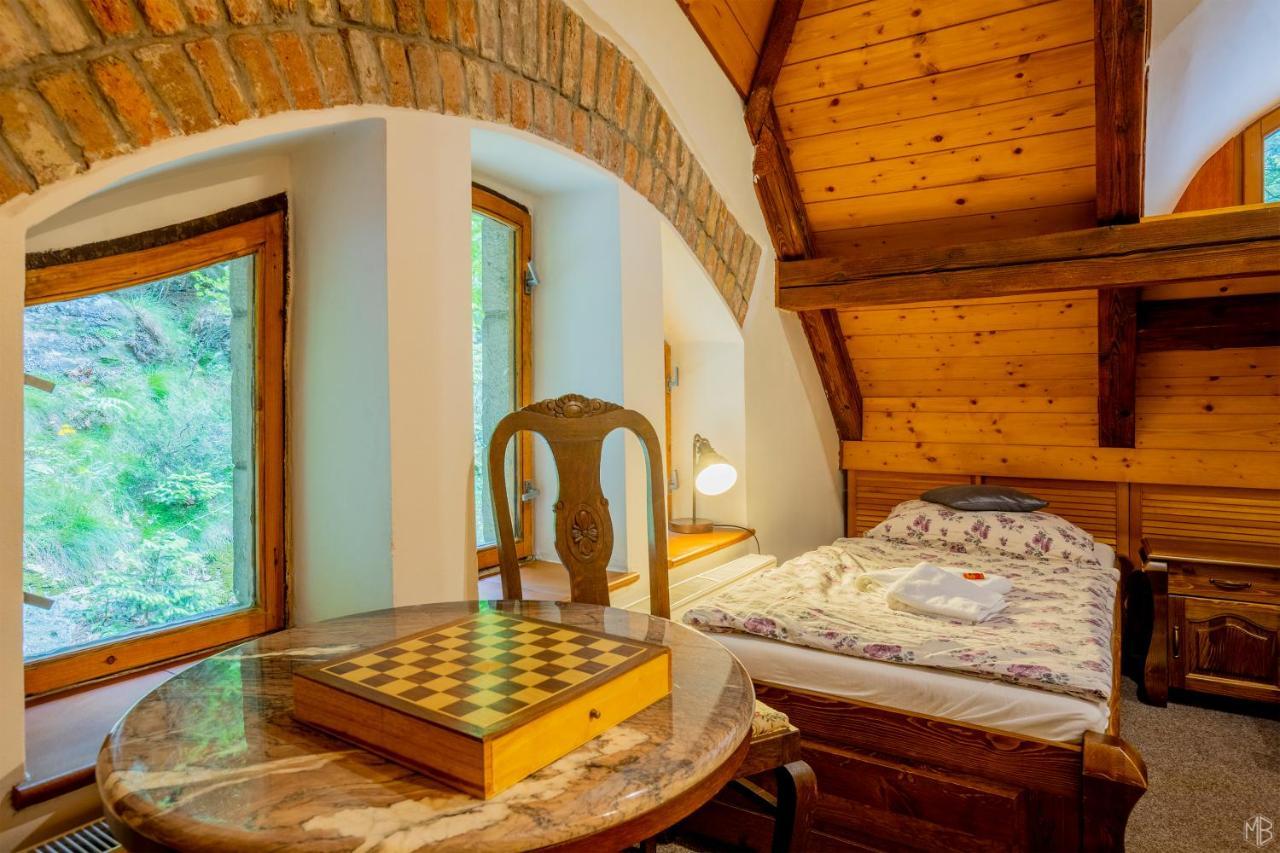 Stara Plynarna Hotell Hřensko Exteriör bild